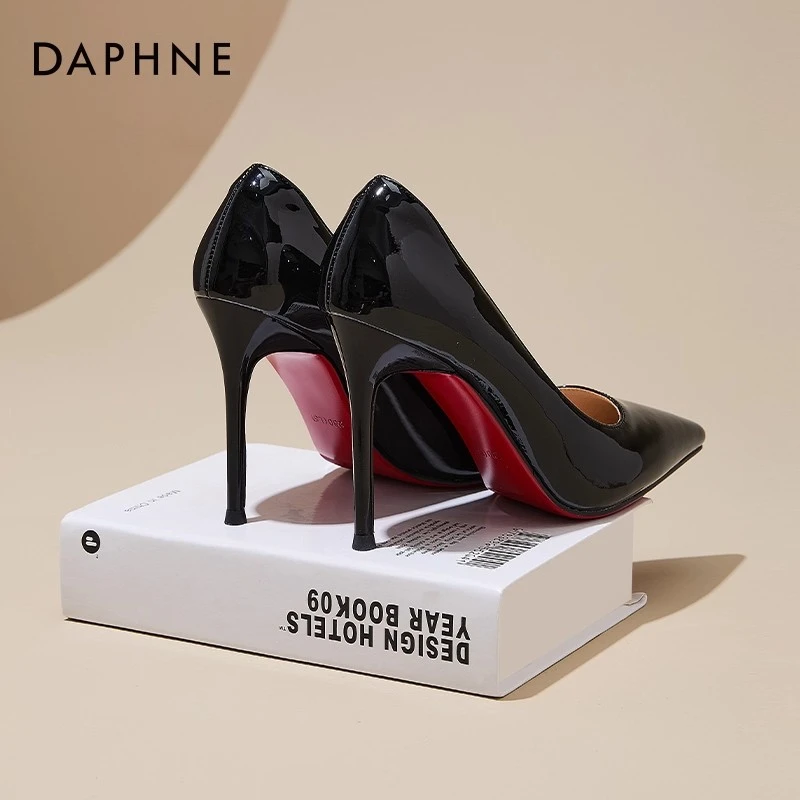 【圣诞礼物】达芙妮红底高跟鞋女2025新款气质不累脚职业单鞋送女友