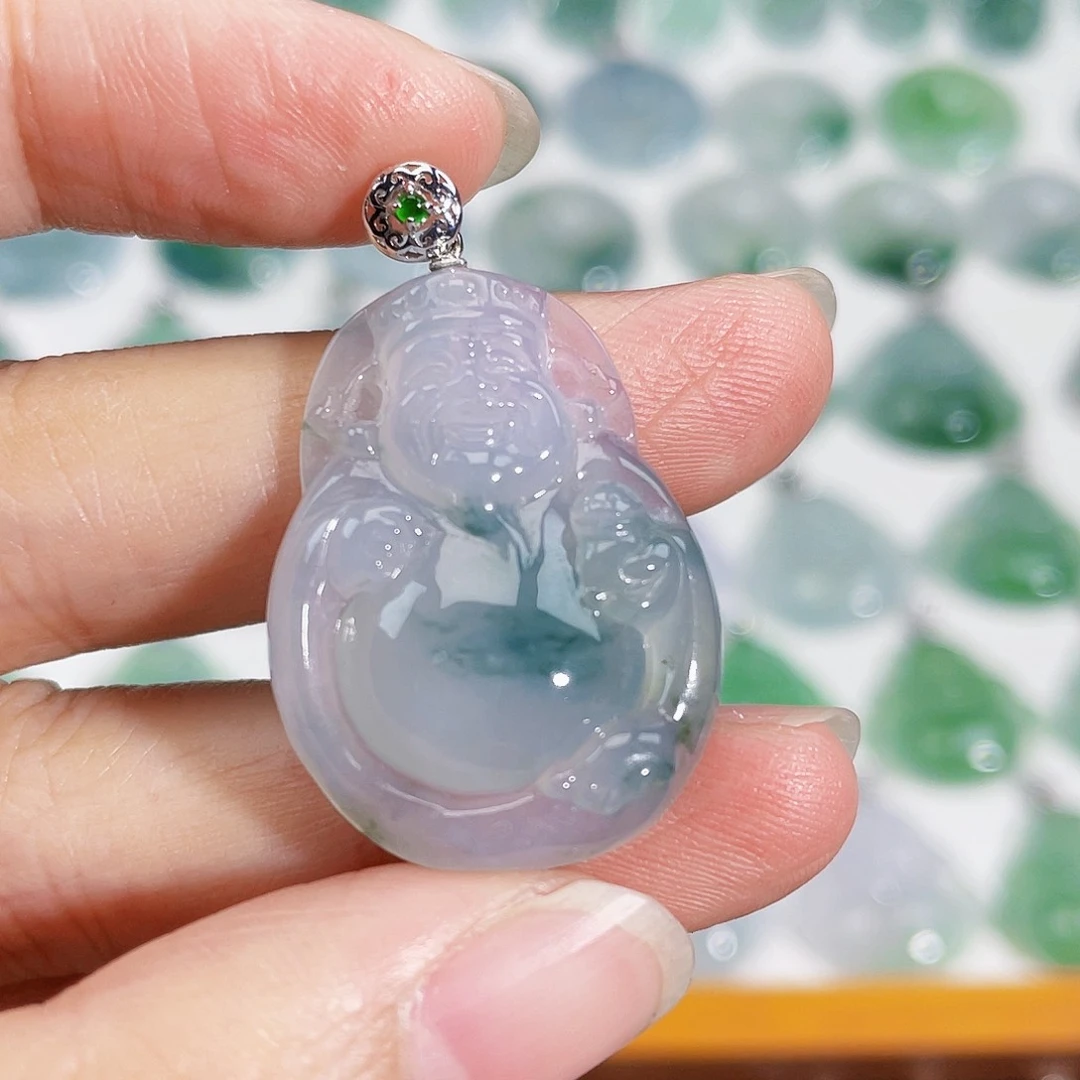 颈饰18K金镶嵌翡翠吊坠