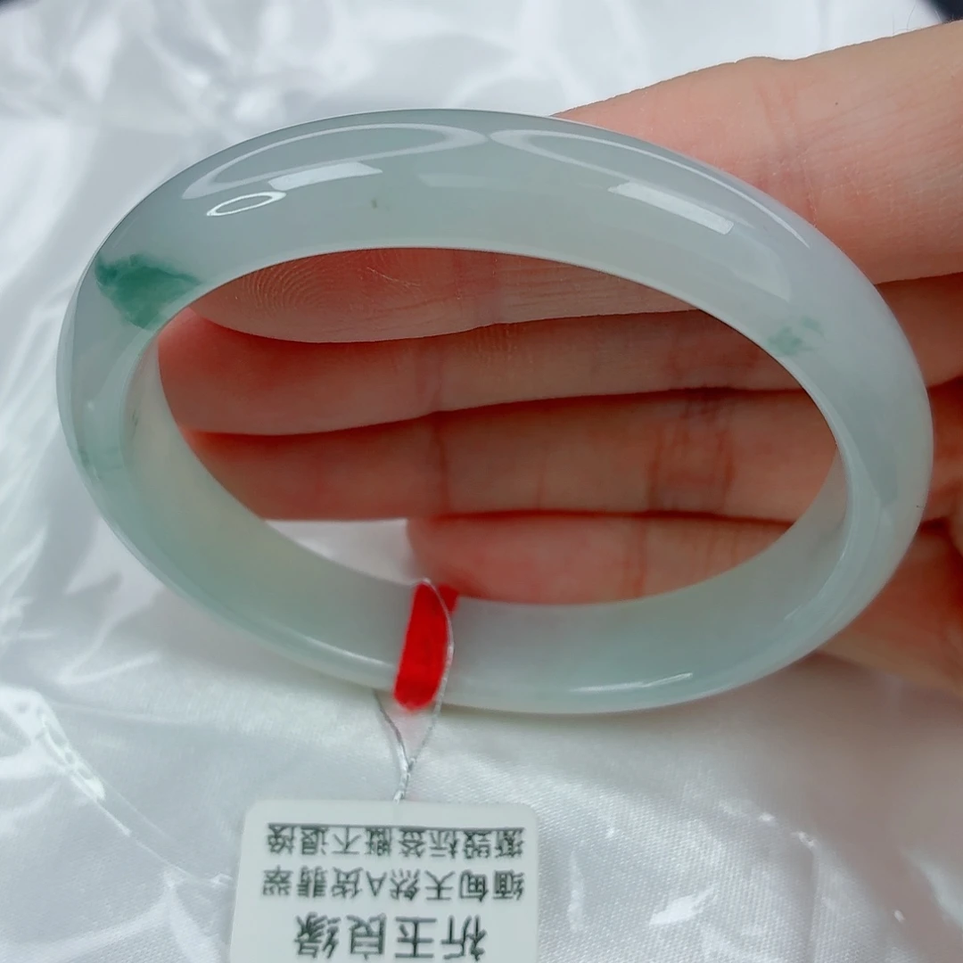 翡翠未镶嵌手镯53.3贵妃，清透小飘花，完整，04