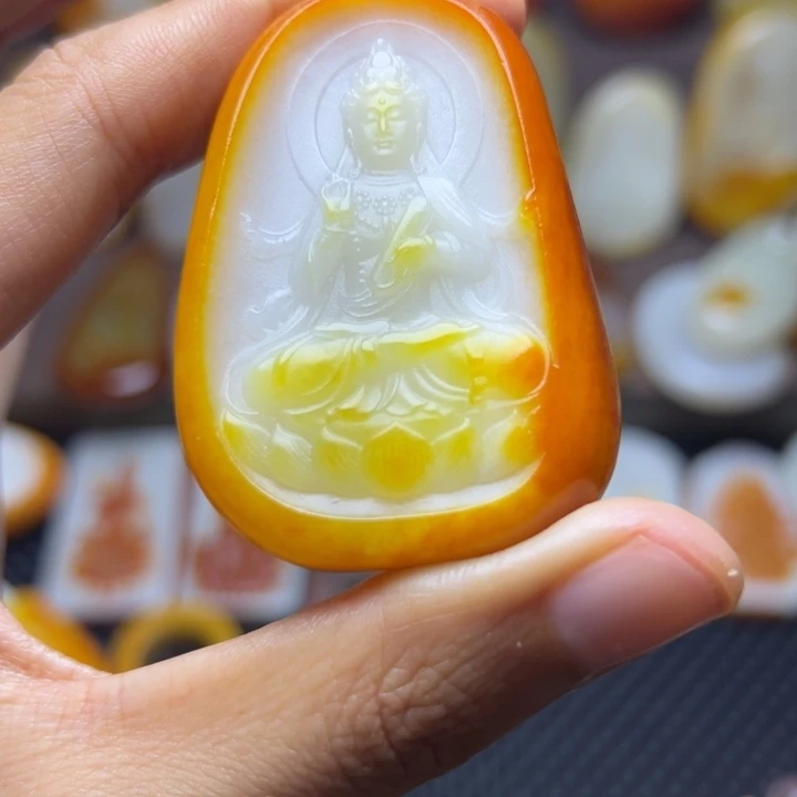 和田玉未镶嵌颈饰