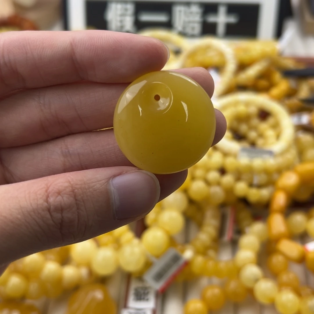 琥珀珠宝奇石未镶嵌