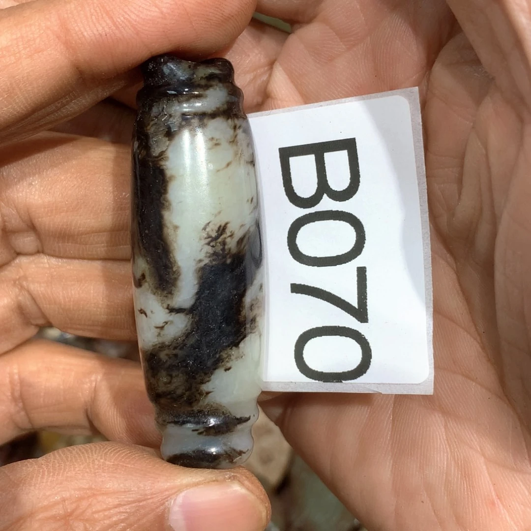 颈饰未镶嵌和田玉深****生