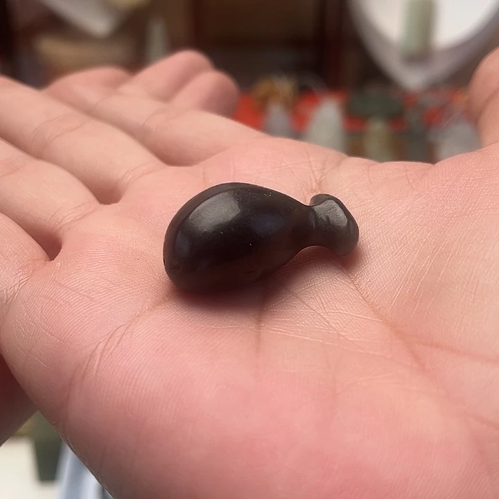 颈饰未镶嵌和田玉小鲸鱼