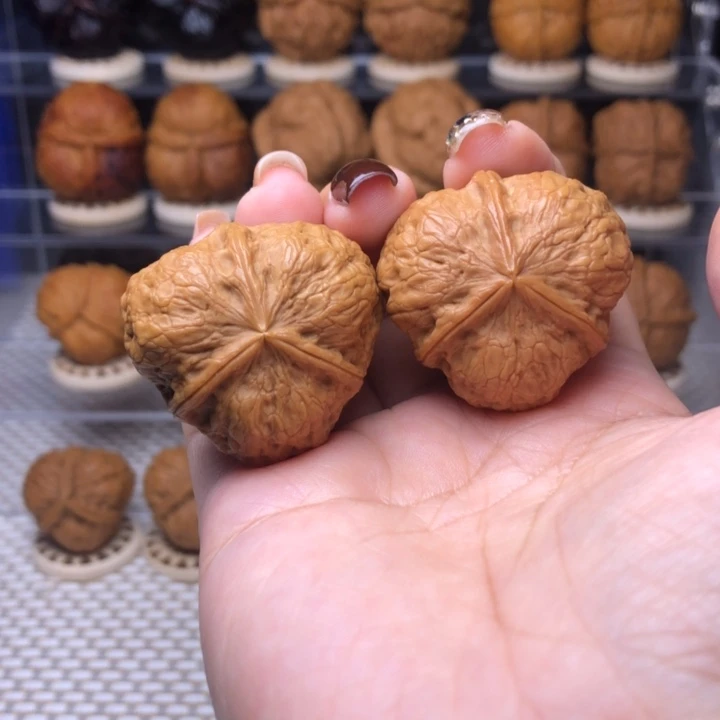 把件文玩核桃64号糖三角三棱34尺