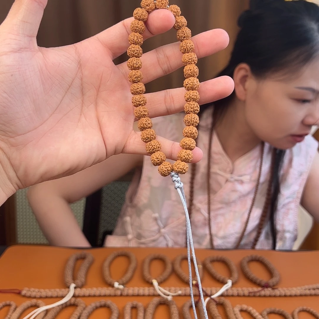 吊坠金刚菩提10mm 小金刚蜂窝爆肉手持