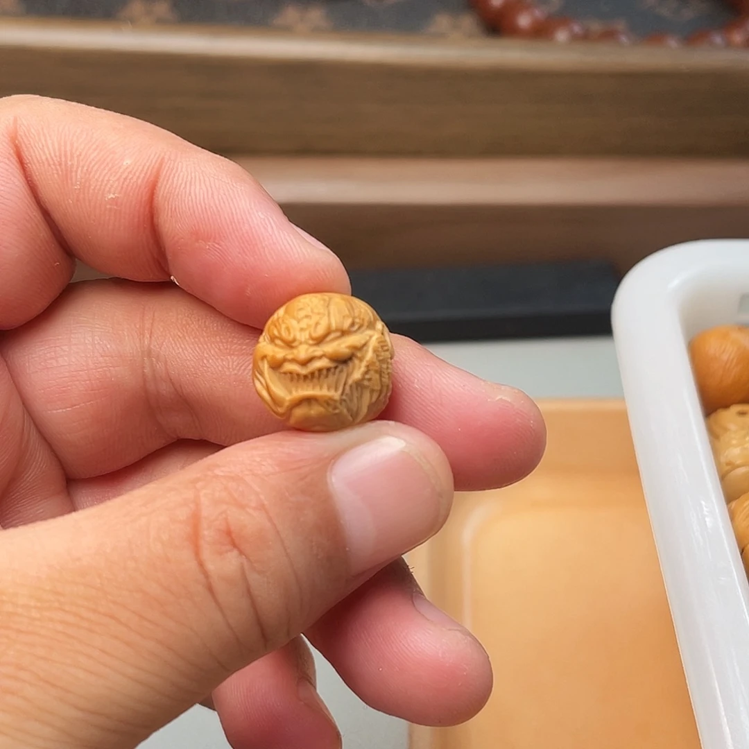吊坠猴头核桃抚摸一年