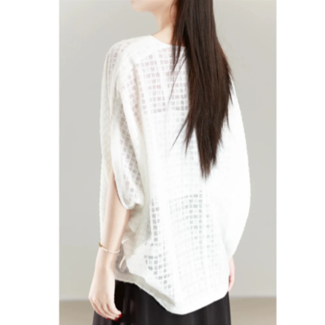 哥弟品质女装经典百搭时尚通勤圆领机理立体面料阔型衫130021