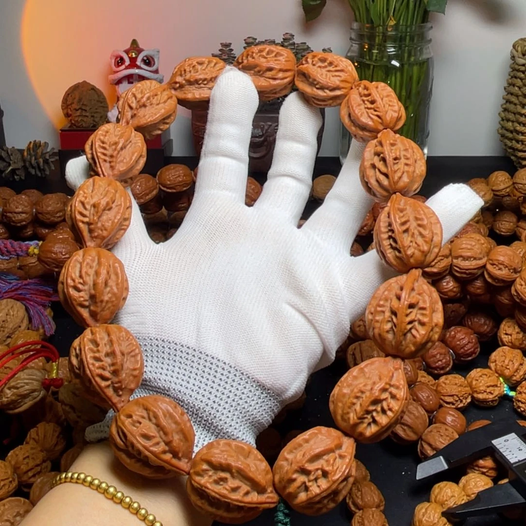 文玩核桃手串天**晶黄金叶