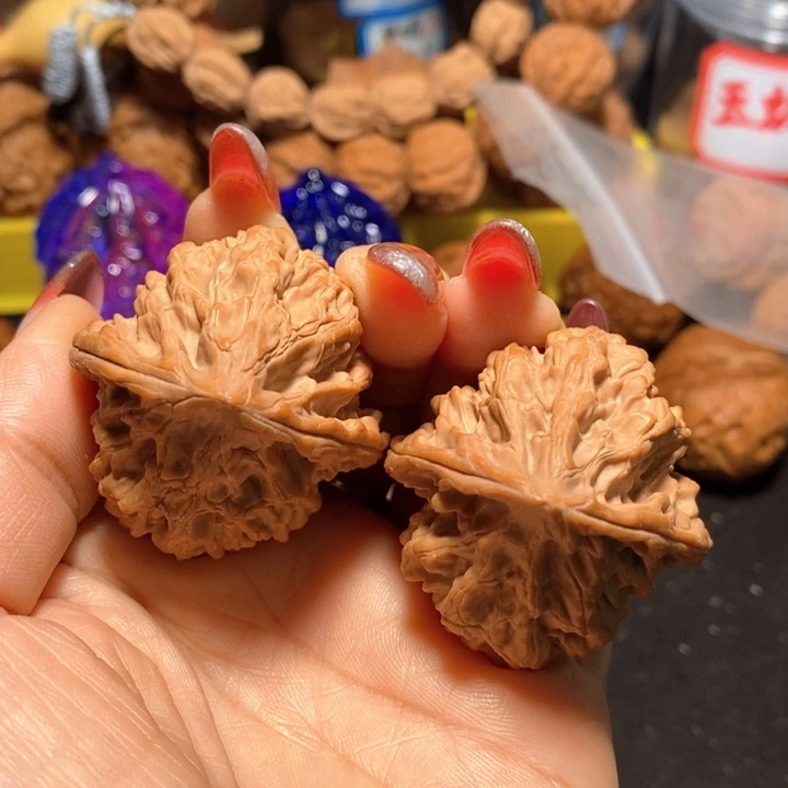 桃核吊坠十三陵鸡心全品38➕尺