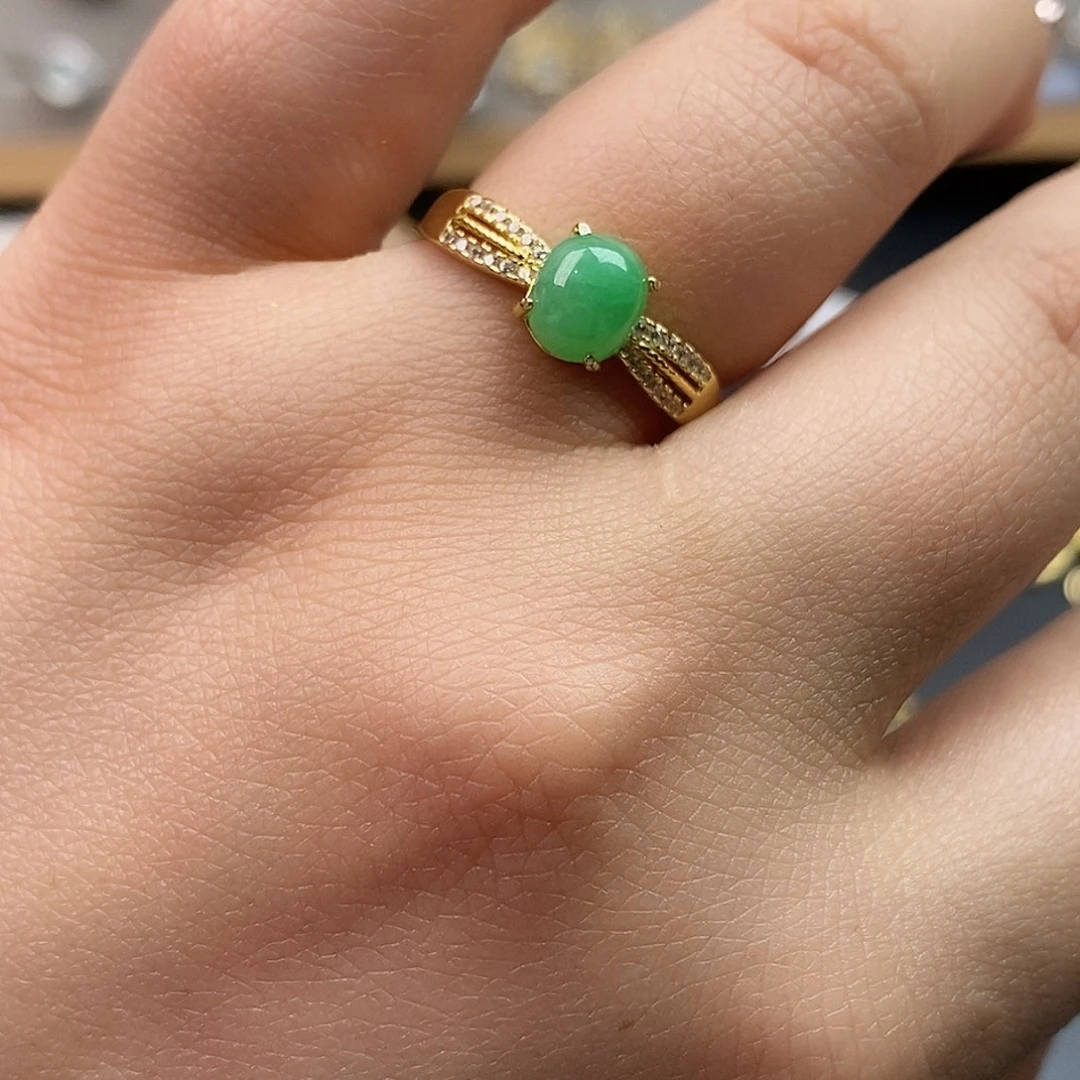 翡翠未镶嵌戒指翡翠