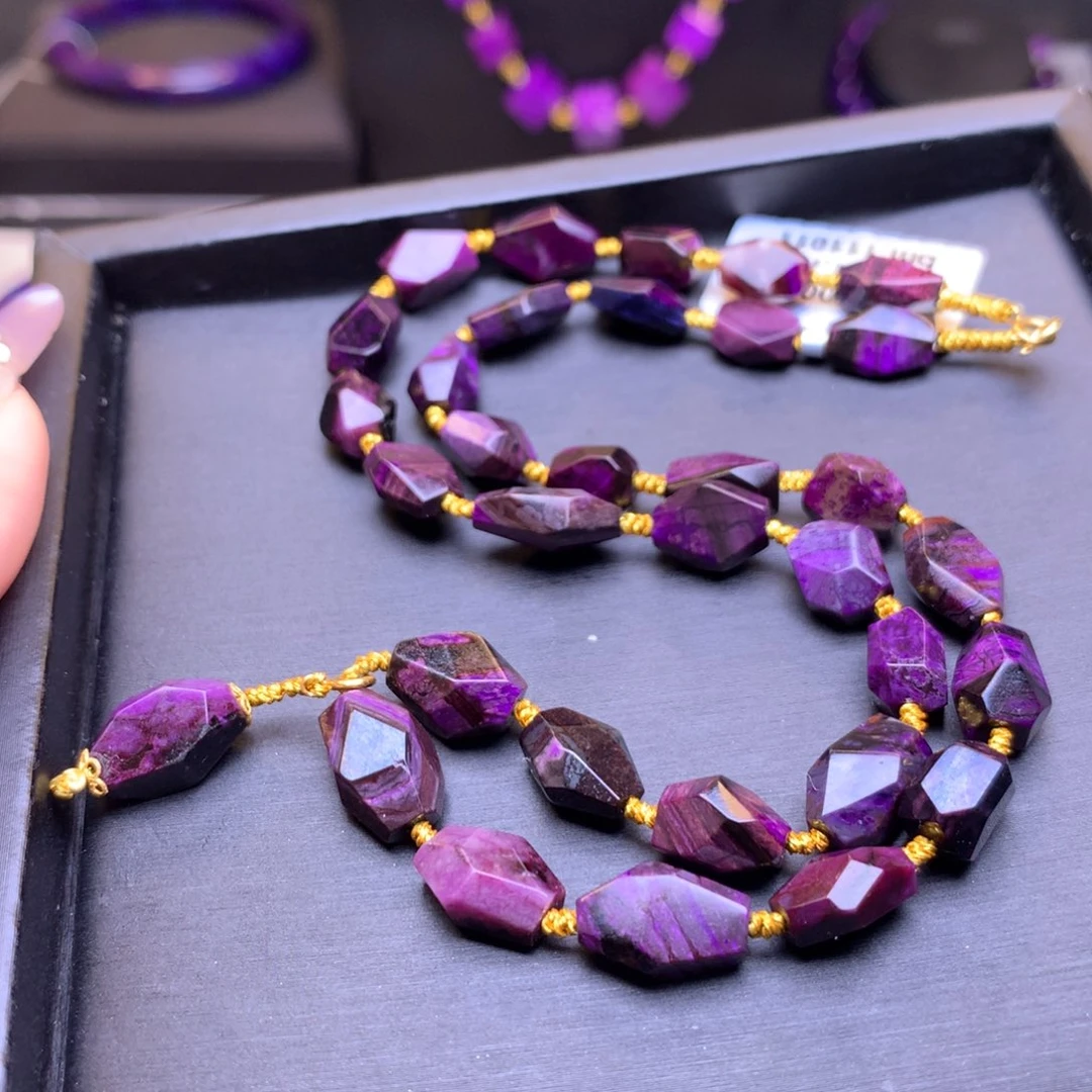 18K金镶嵌苏纪石（舒俱来）项链