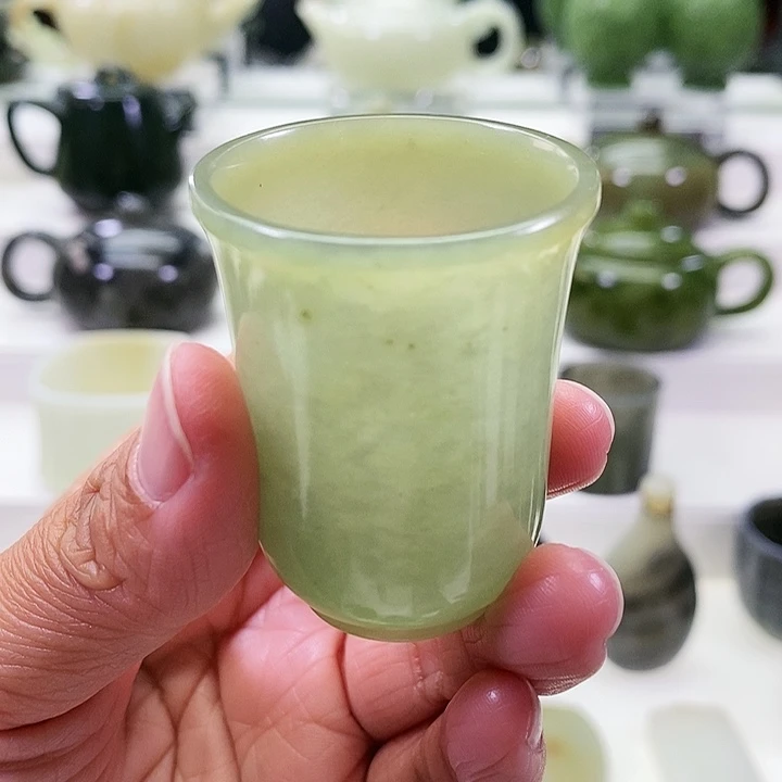 未镶嵌和田玉挂件茶杯30m l