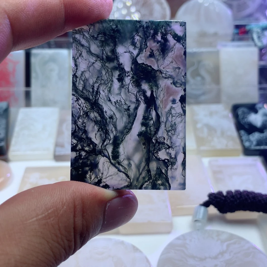 玛瑙/玉髓颈饰未镶嵌杨****月