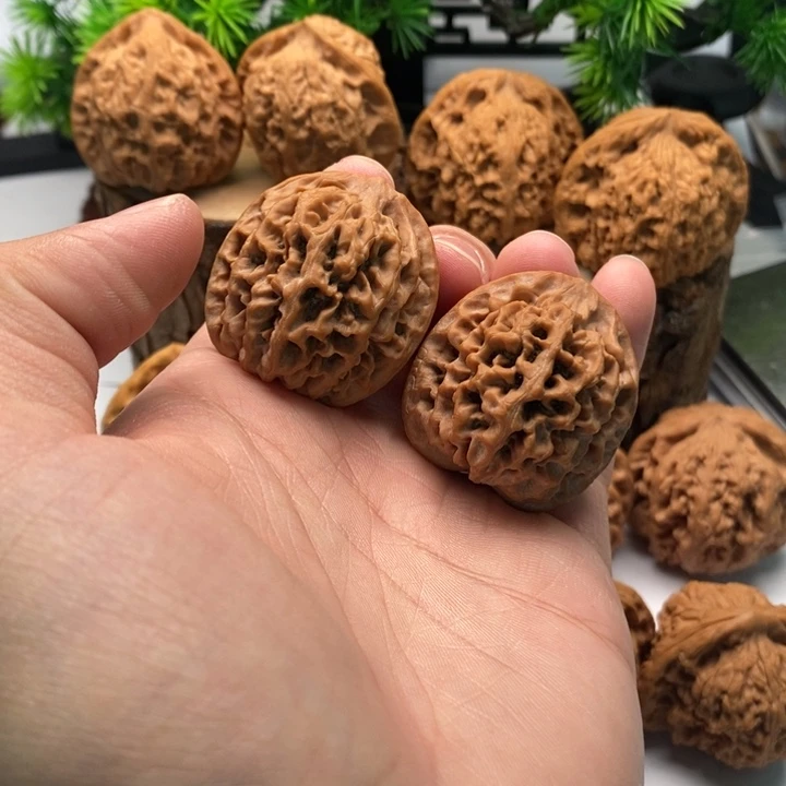 文玩核桃把件35全品秦闷