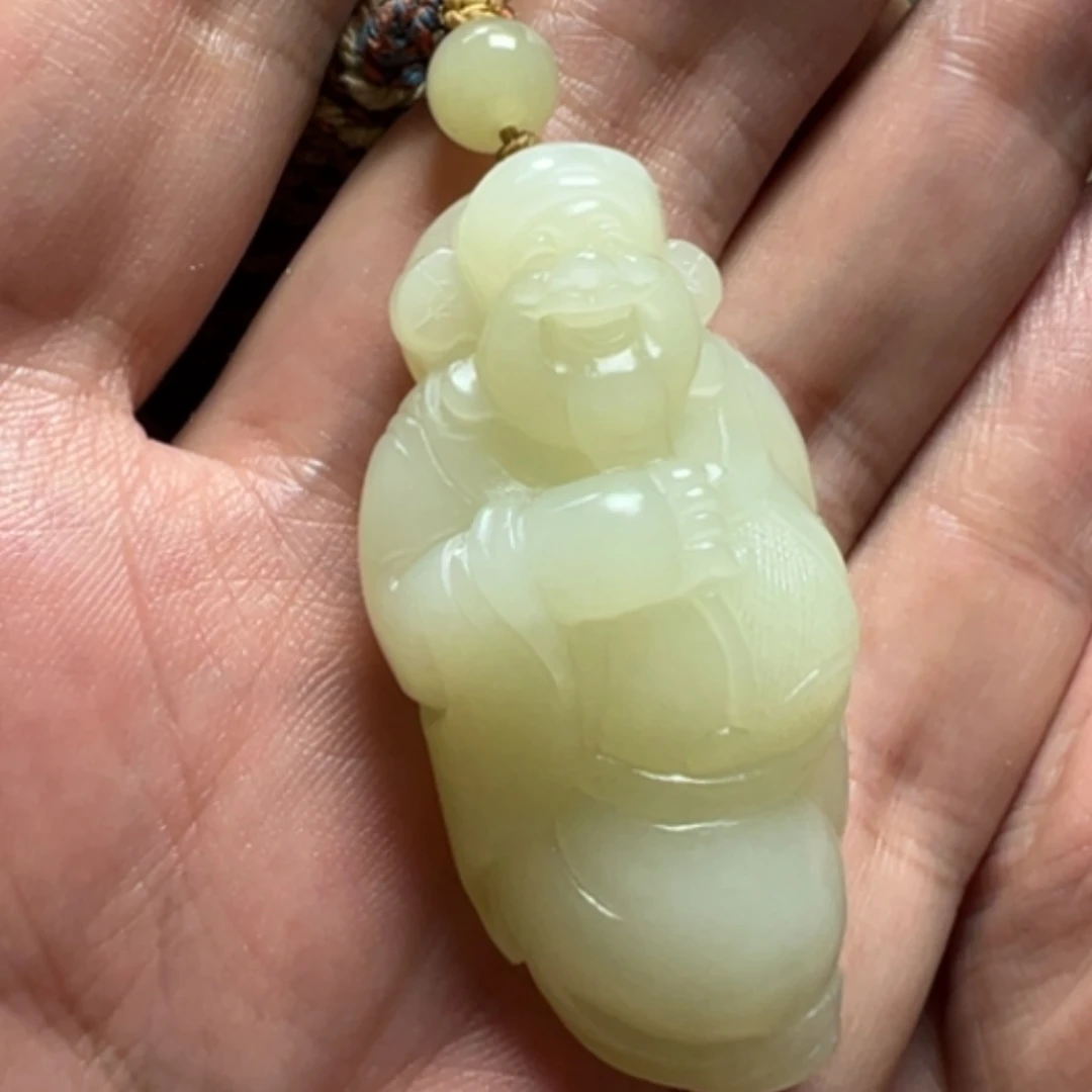 【闪购商品】颈饰未镶嵌和田玉