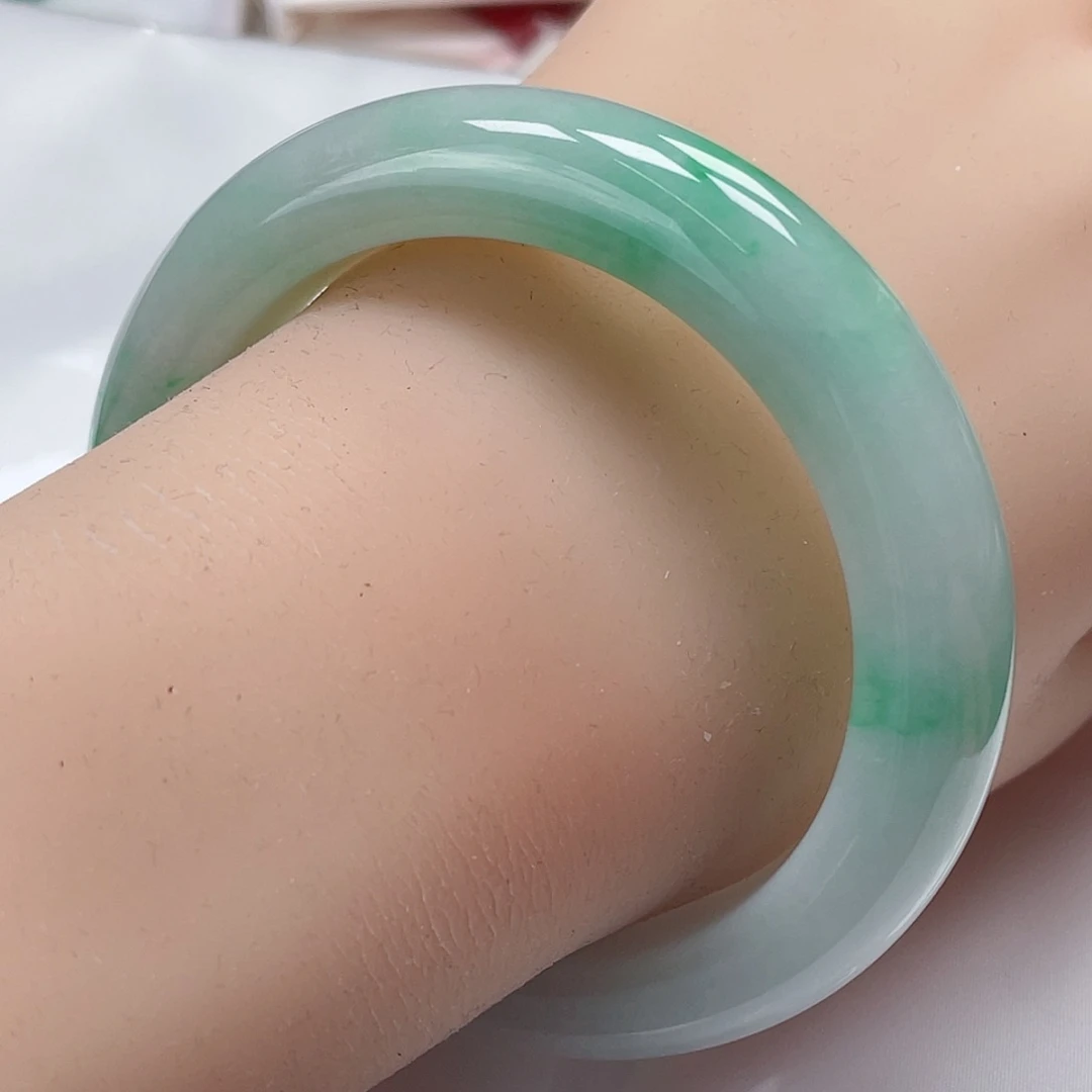 翡翠手镯未镶嵌缅甸翡翠手镯54圈