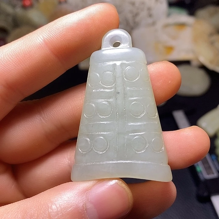 颈饰未镶嵌和田玉（糖玉）