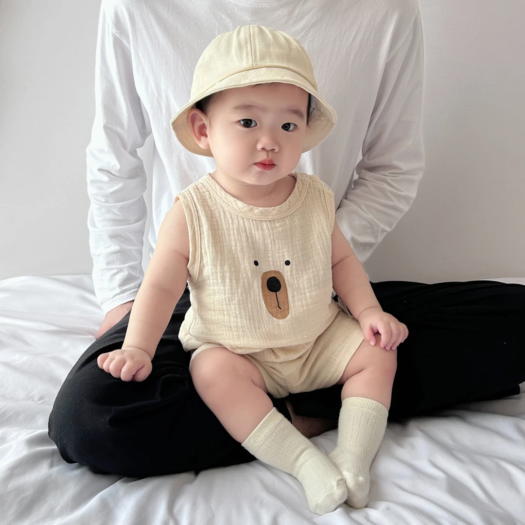韩版婴幼儿衣服夏季薄款男女宝宝卡通小熊背心短裤两件套休闲套装
