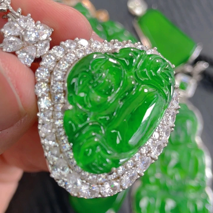 翡翠颈饰银S925镶嵌天然