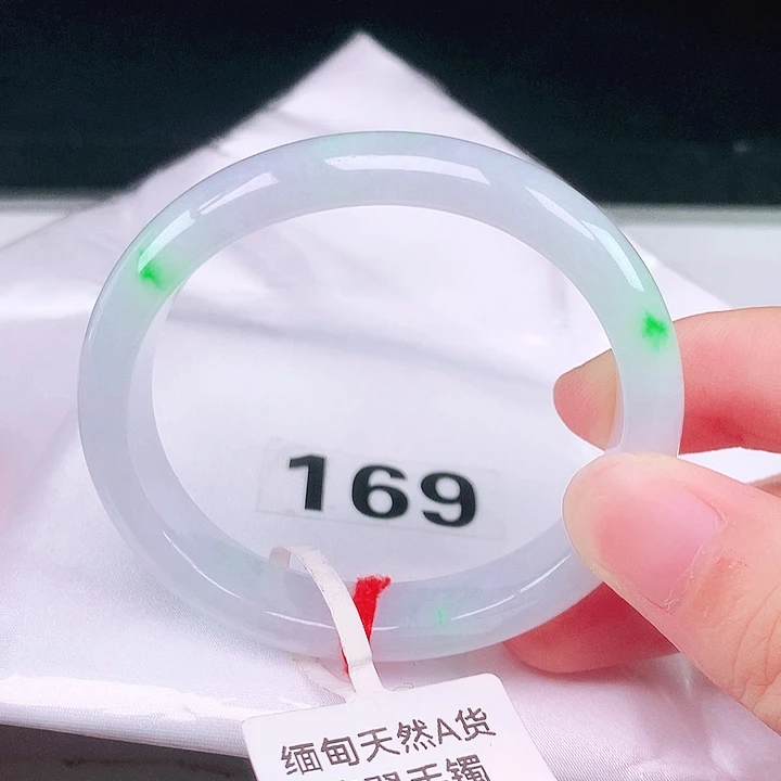 翡翠未镶嵌手镯贵妃