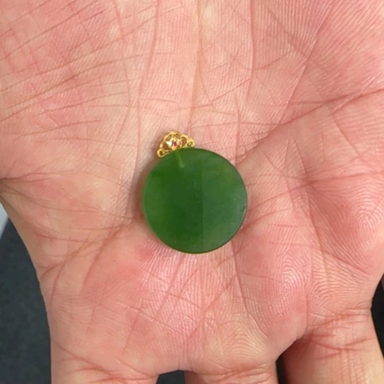 和田玉颈饰18K金镶嵌裸石1.8