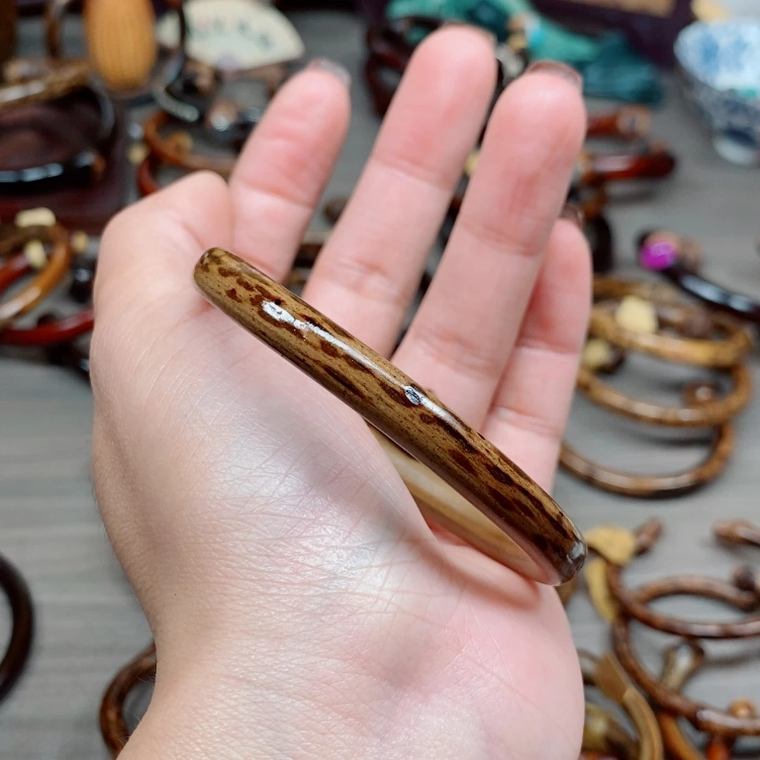 桃核吊坠奶茶豹纹15/18手围
