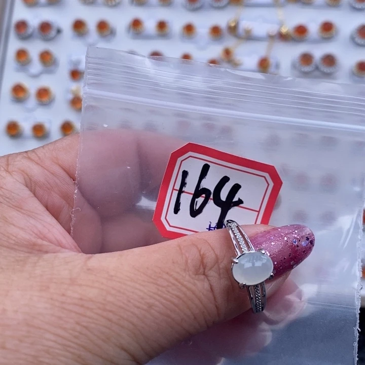 未镶嵌戒指翡翠缅甸