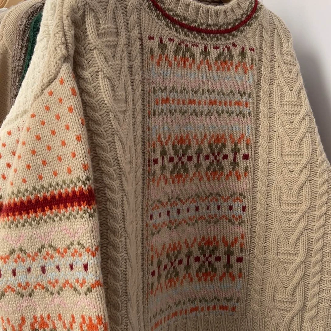 菲尔岛 圆领 纽花 羊绒衫