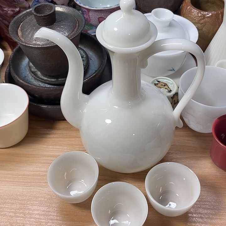 陶瓷制品及陶瓷艺术品