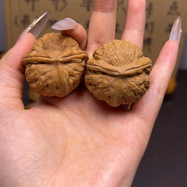 ****人菩提籽类元宝马虎对有瑕