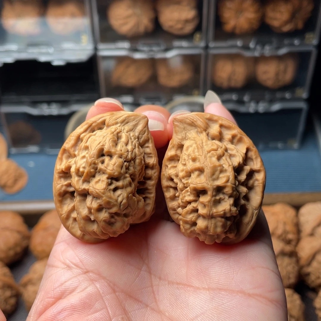 文玩核桃把件官帽异型