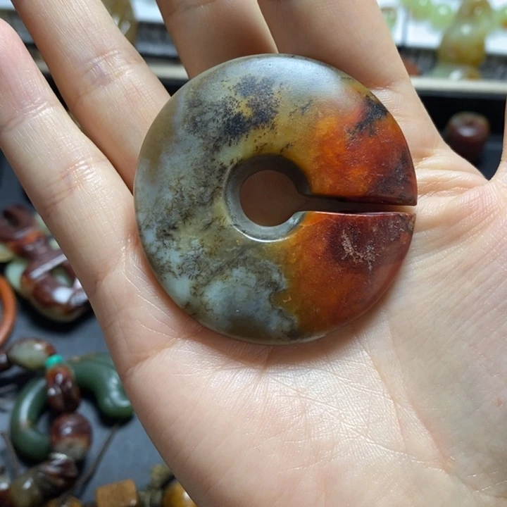 钢***钢岫岩河磨玉（透闪石质玉）未镶嵌珠宝奇石