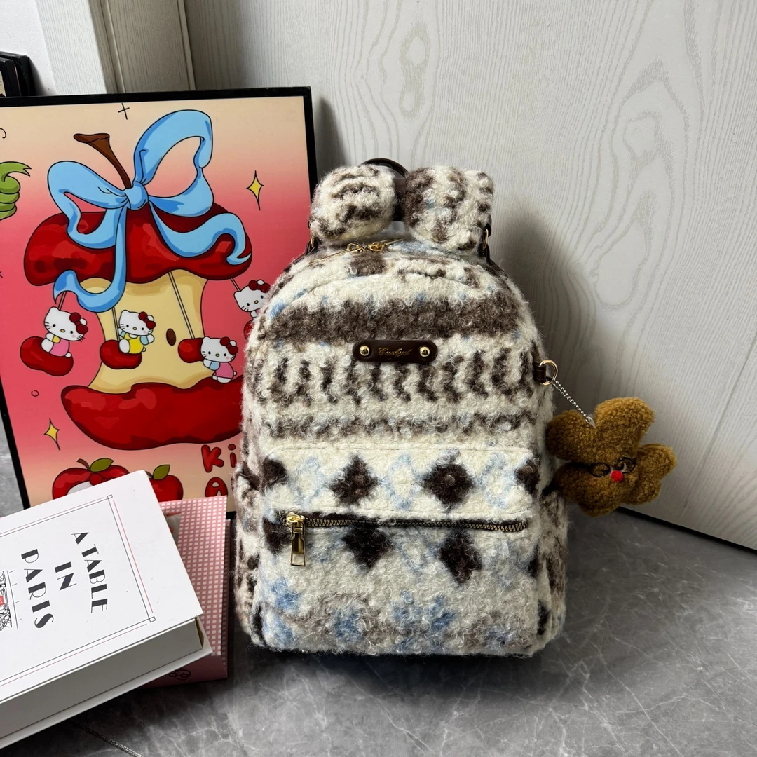 【甜心】费尔岛氛围感！秋冬大容量毛绒绒大双肩 送挂件～放a4