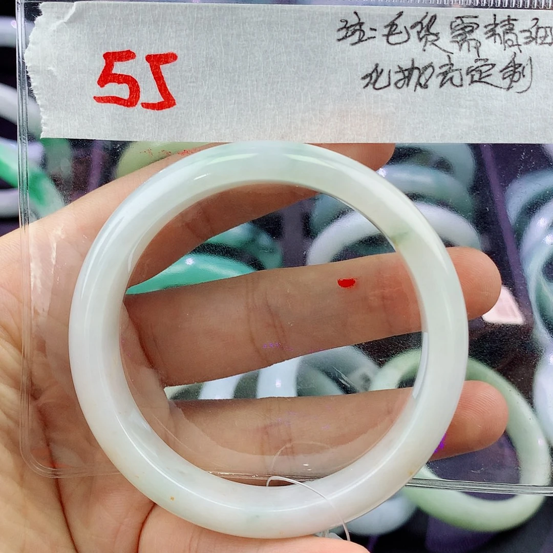 定制翡翠未镶嵌毛货手镯毛货需精细抛光拍一发一