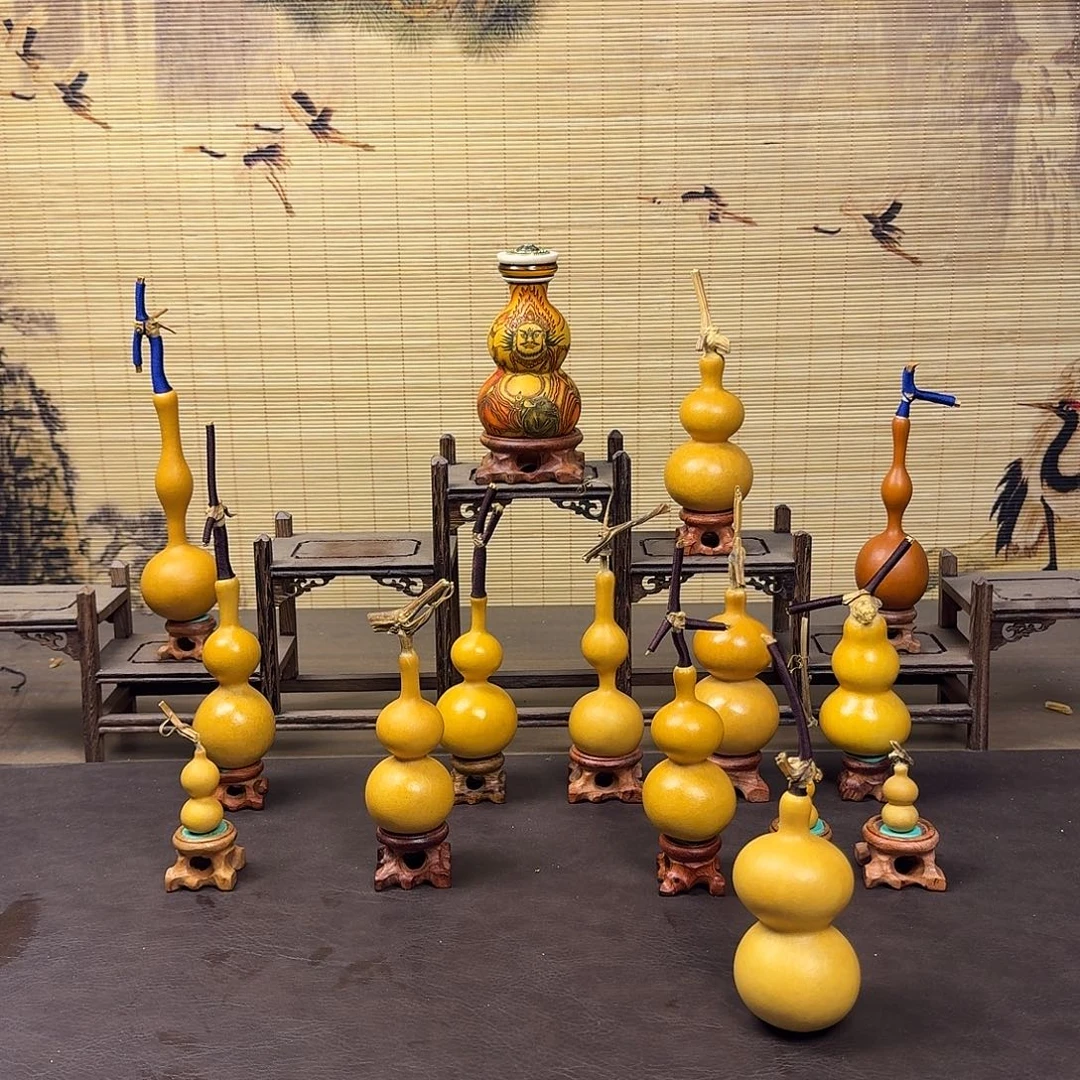 大***。天然小葫芦手把件