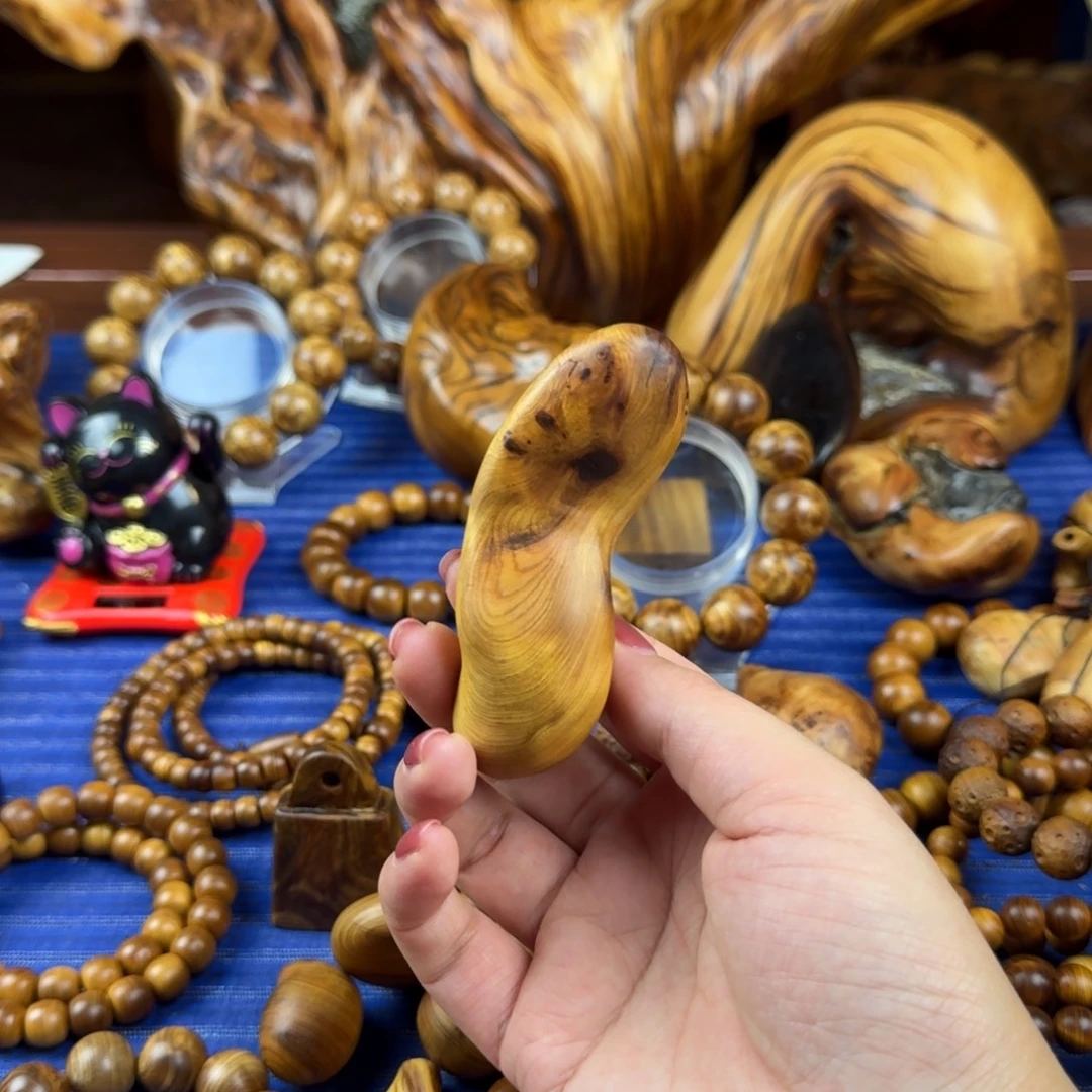 柏木（崖柏）北太行崖柏陈化手把件