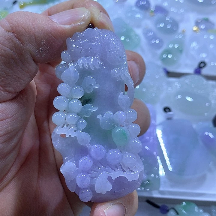 翡翠未镶嵌颈饰天然翡翠A货吊坠