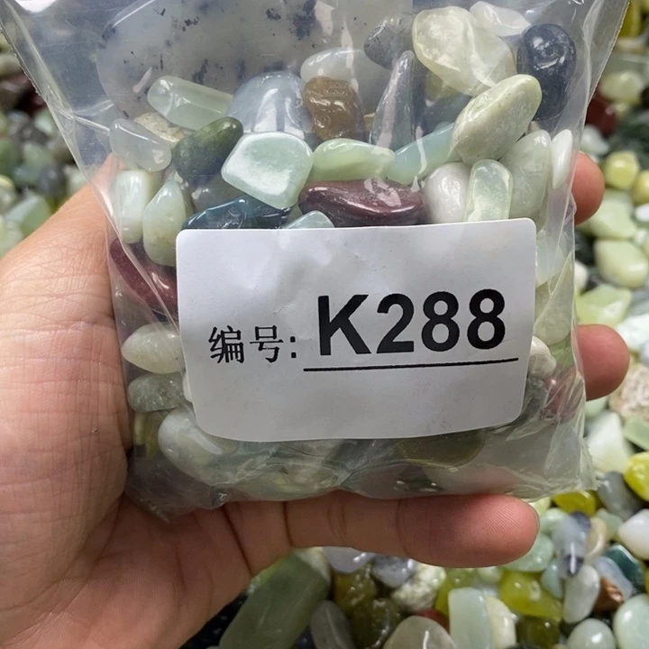 蛇纹石玉鱼缸石未镶嵌