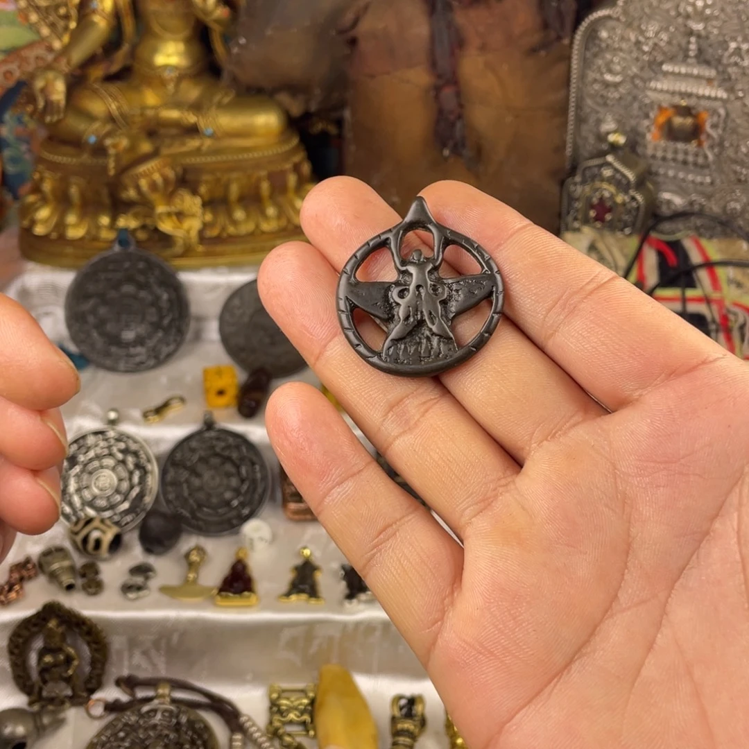 T***g泥塑1111111111111