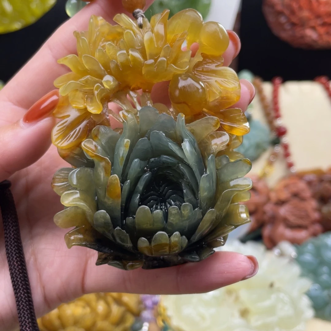 未镶嵌蛇纹石玉颈饰