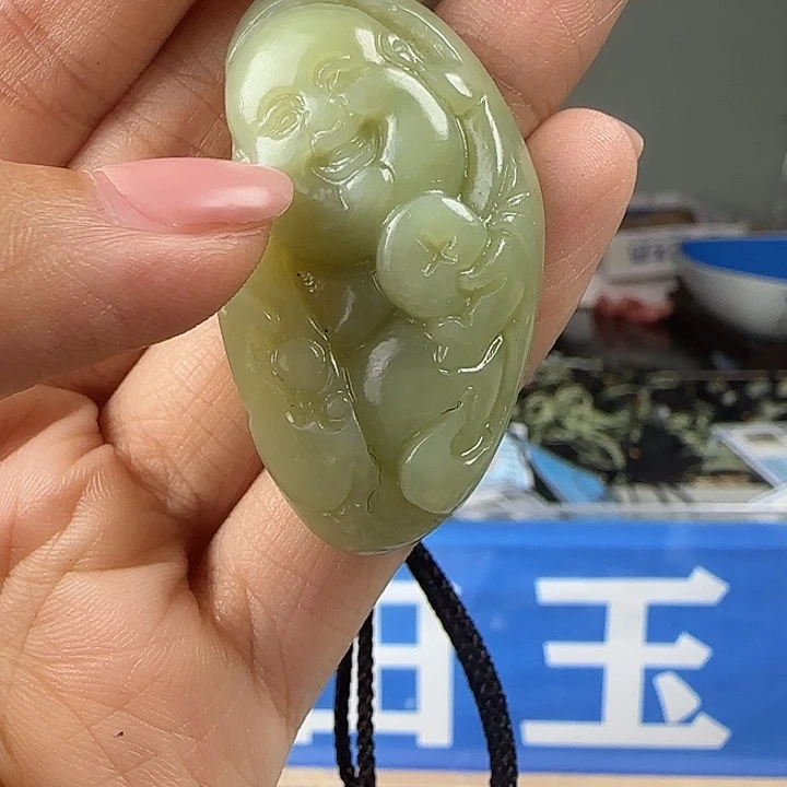 颈饰未镶嵌和田玉