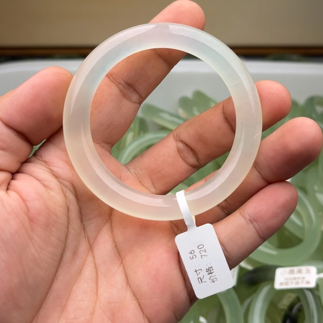 蛇纹石玉手镯未镶嵌?**?