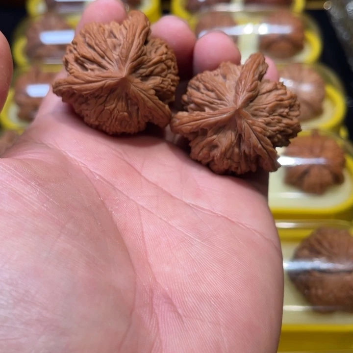 把件文玩核桃43虎头奔