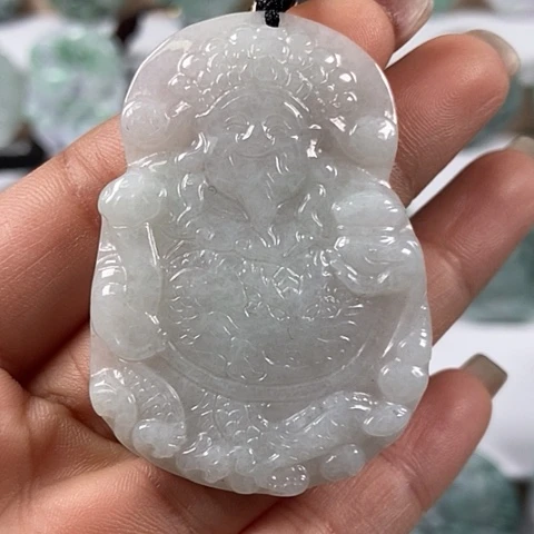 翡翠颈饰未镶嵌财神爷福利