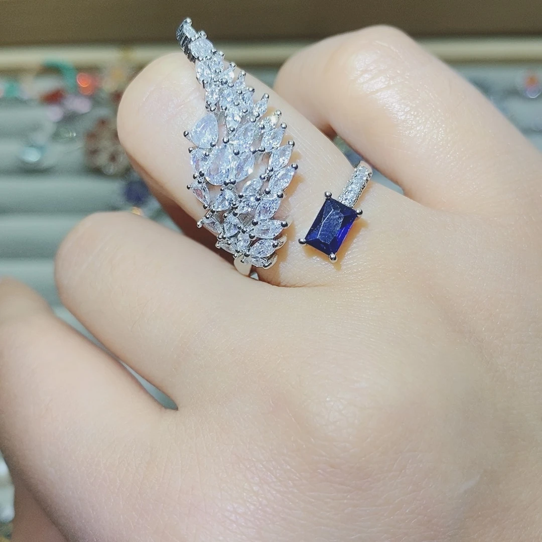 【闪购商品】绿水晶戒指银S925镶嵌古**园
