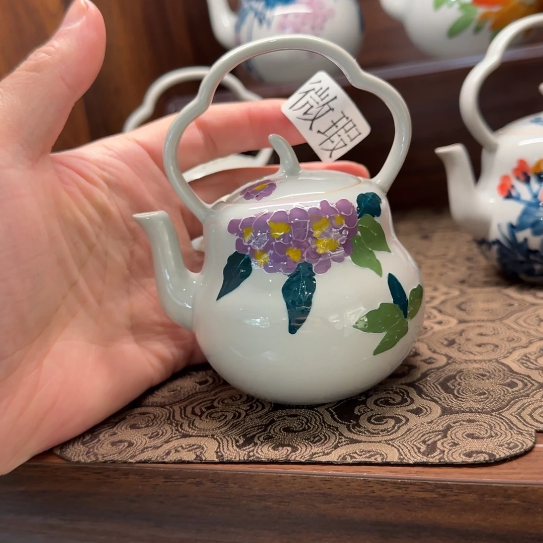 釉下手绘茶具微瑕