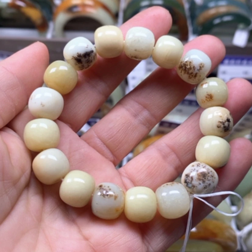 【闪购商品】蛇纹石玉手镯未镶嵌西****欣