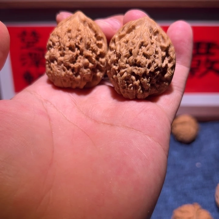 文玩核桃把件36小官帽一对，精配，福利大漏