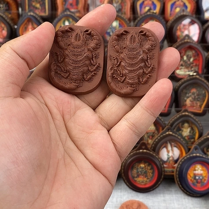 吊坠猛****腿蝎子擦擦立体唐卡