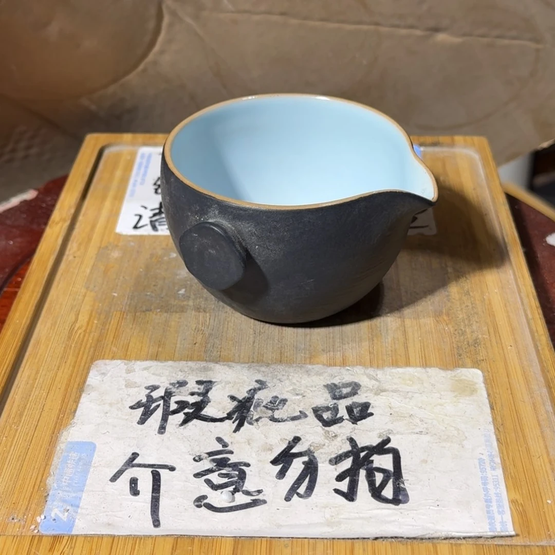 瑕疵介意勿拍陶瓷器皿A972